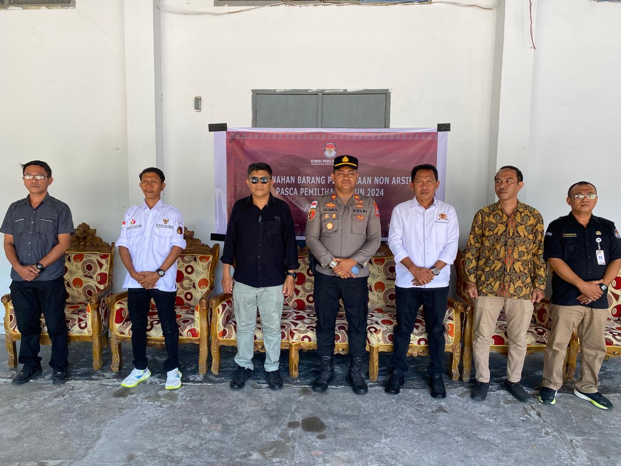 Acara Pemusnahan Persediaan Non Arsip KPU Kab. Kepl. Sangihe